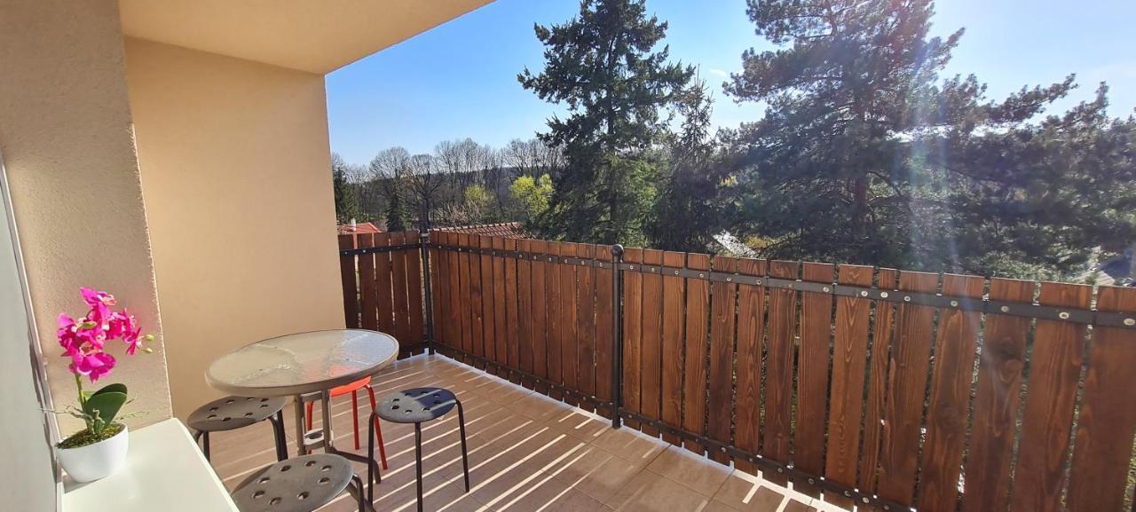 Lugas Apartman Miskolctapolca 2 Haloszoba Dezsa Es Jakuzzi Koezel A Barlangfuerdohoez Exterior photo