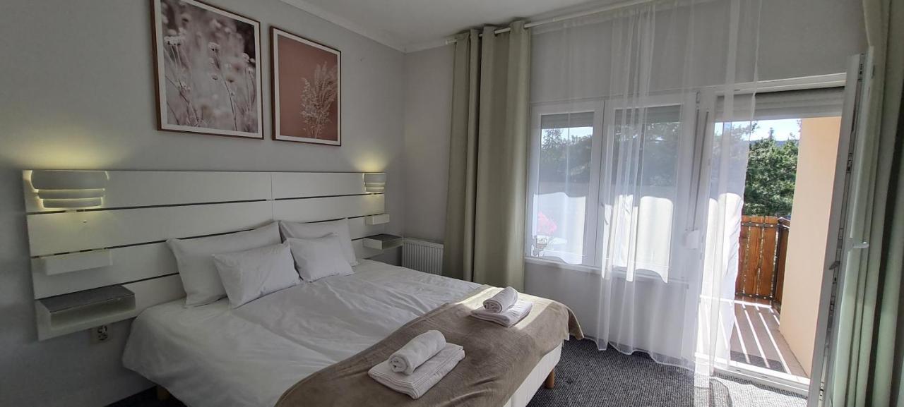 Lugas Apartman Miskolctapolca 2 Haloszoba Dezsa Es Jakuzzi Koezel A Barlangfuerdohoez Exterior photo