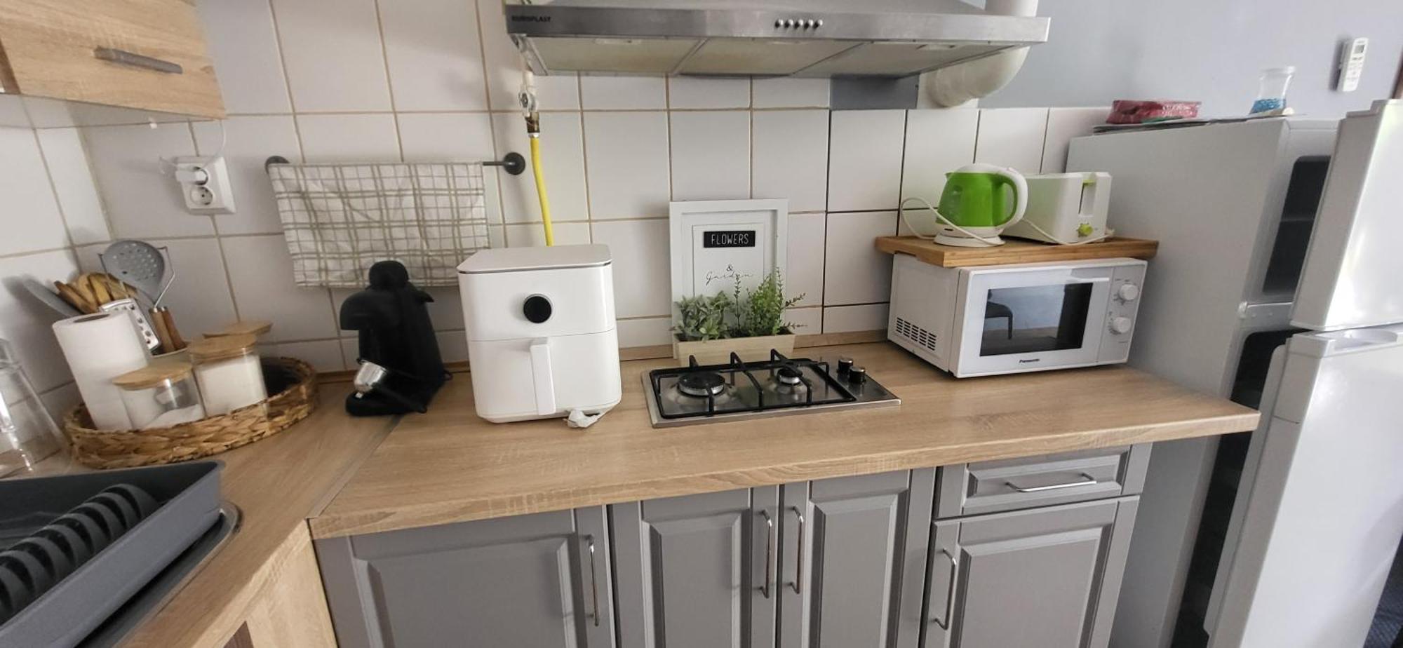 Lugas Apartman Miskolctapolca 2 Haloszoba Dezsa Es Jakuzzi Koezel A Barlangfuerdohoez Exterior photo