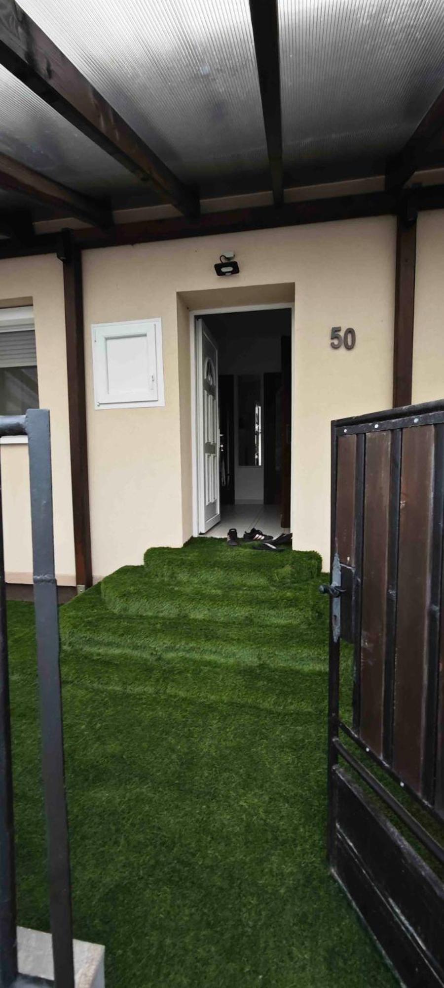Lugas Apartman Miskolctapolca 2 Haloszoba Dezsa Es Jakuzzi Koezel A Barlangfuerdohoez Exterior photo